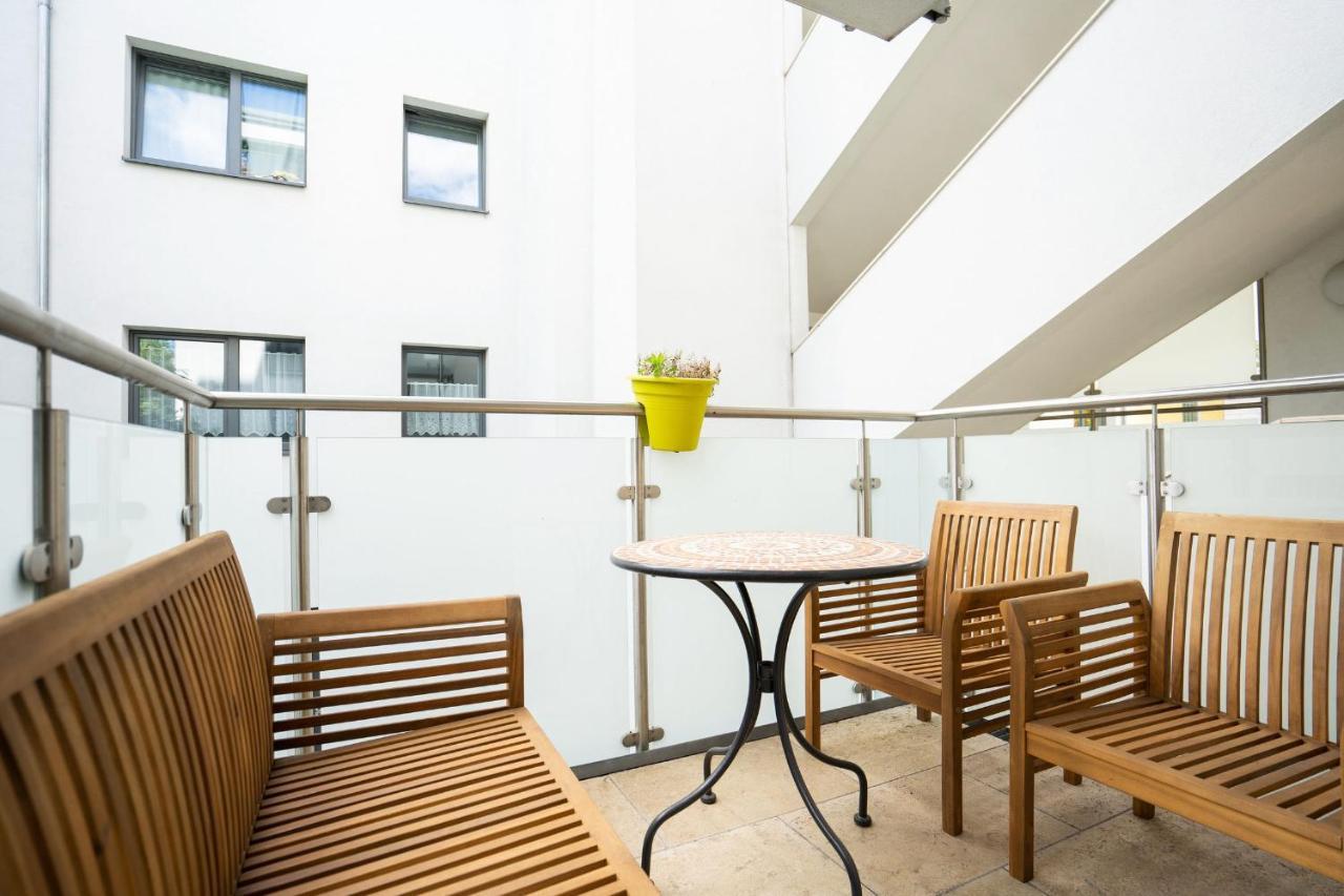 Donaufeld Living - Geräumiges Mit Balkon *