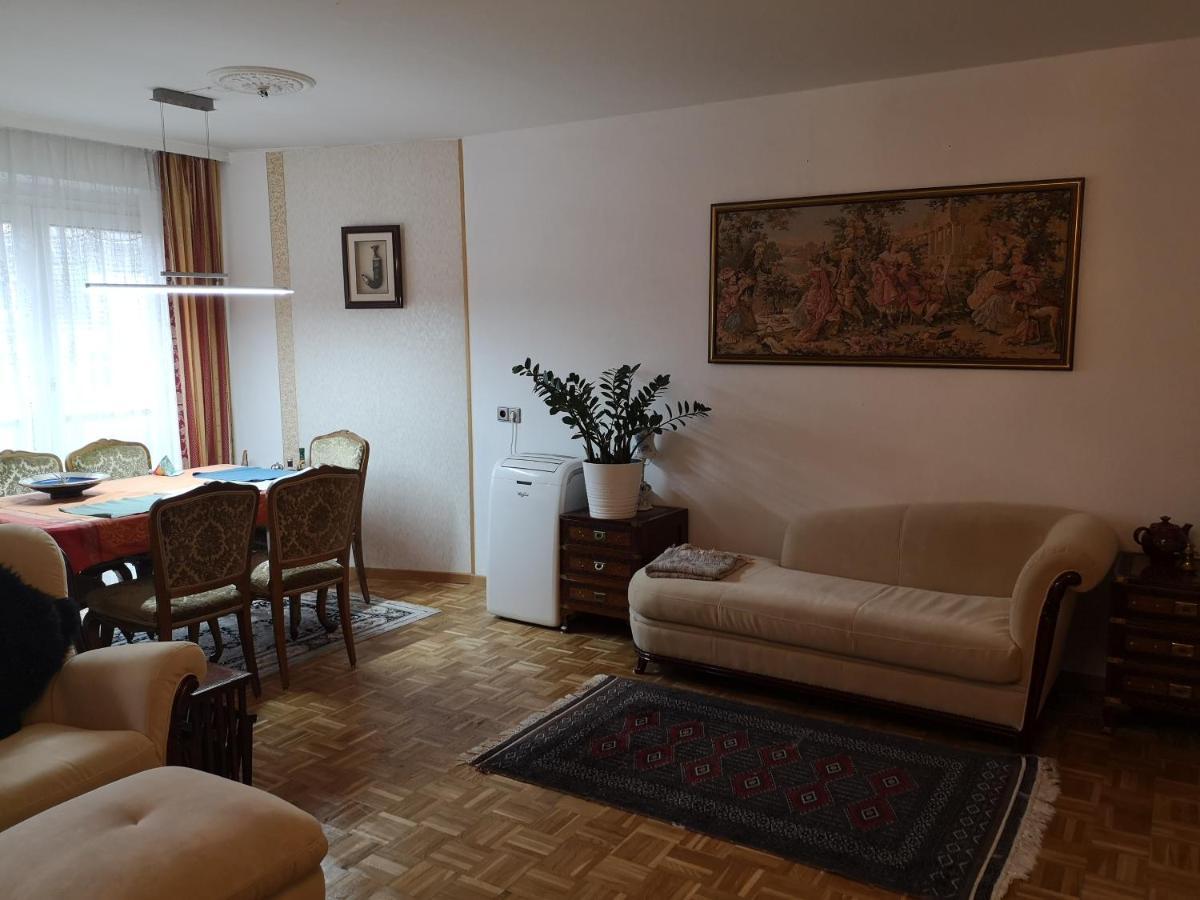 Homestay Asian Hospitality In One Of The Worlds *