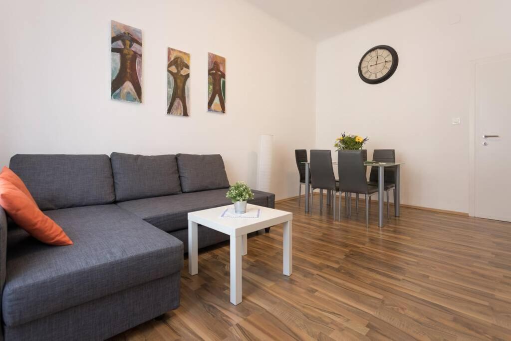 16 C&j's Apartment Vienna