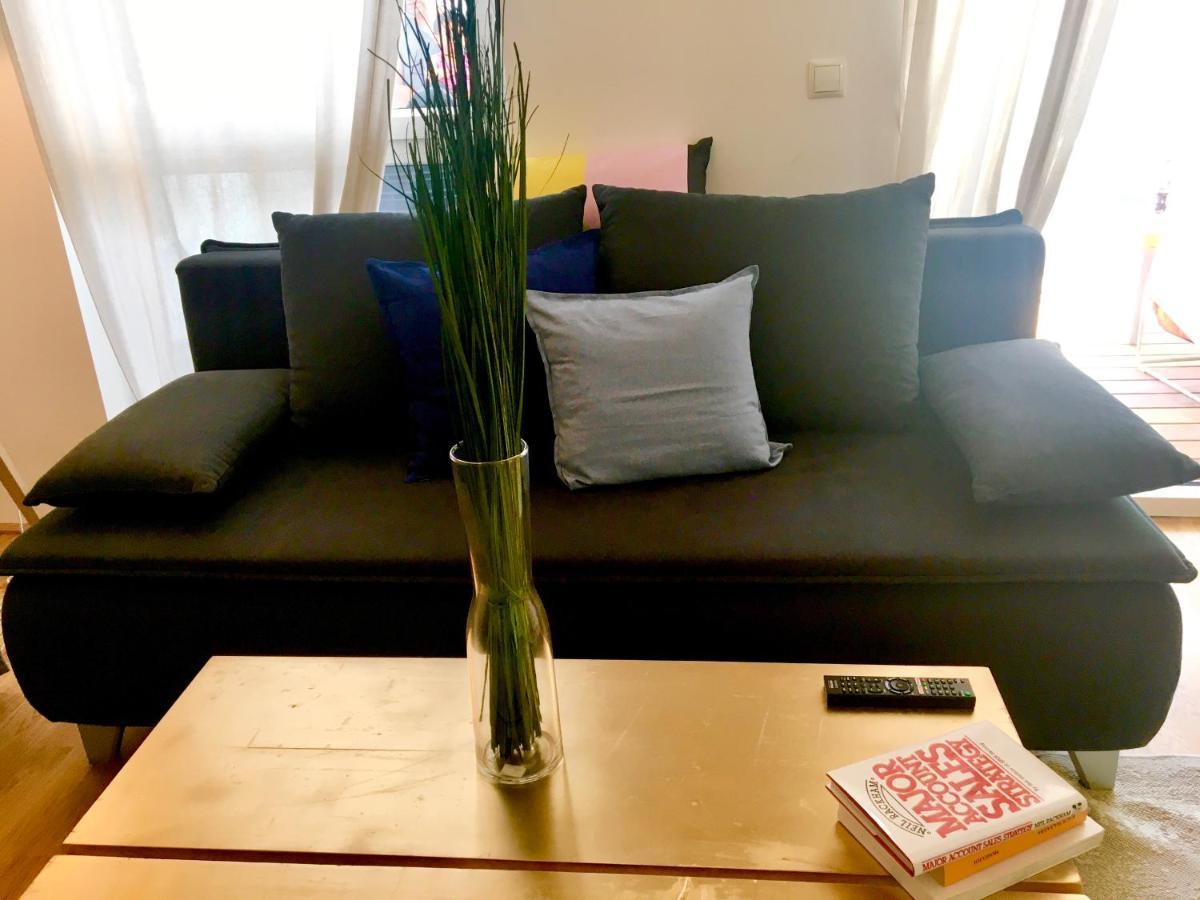 Messe-congress With Balcony Apartment *