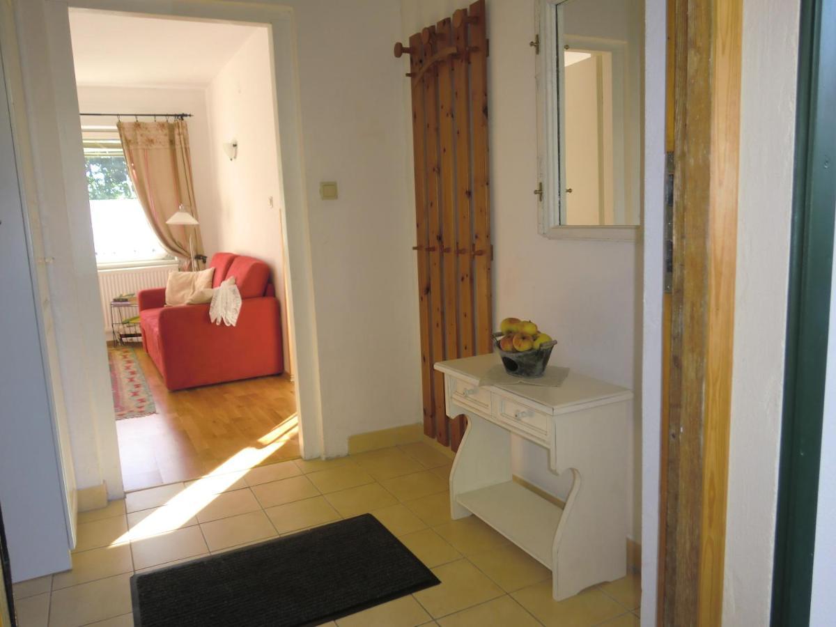 Ferienhaus Im Garten Mit Pool Apartment *
