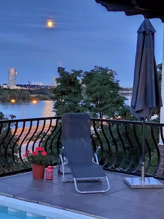 Apartment Danube View House With Garden