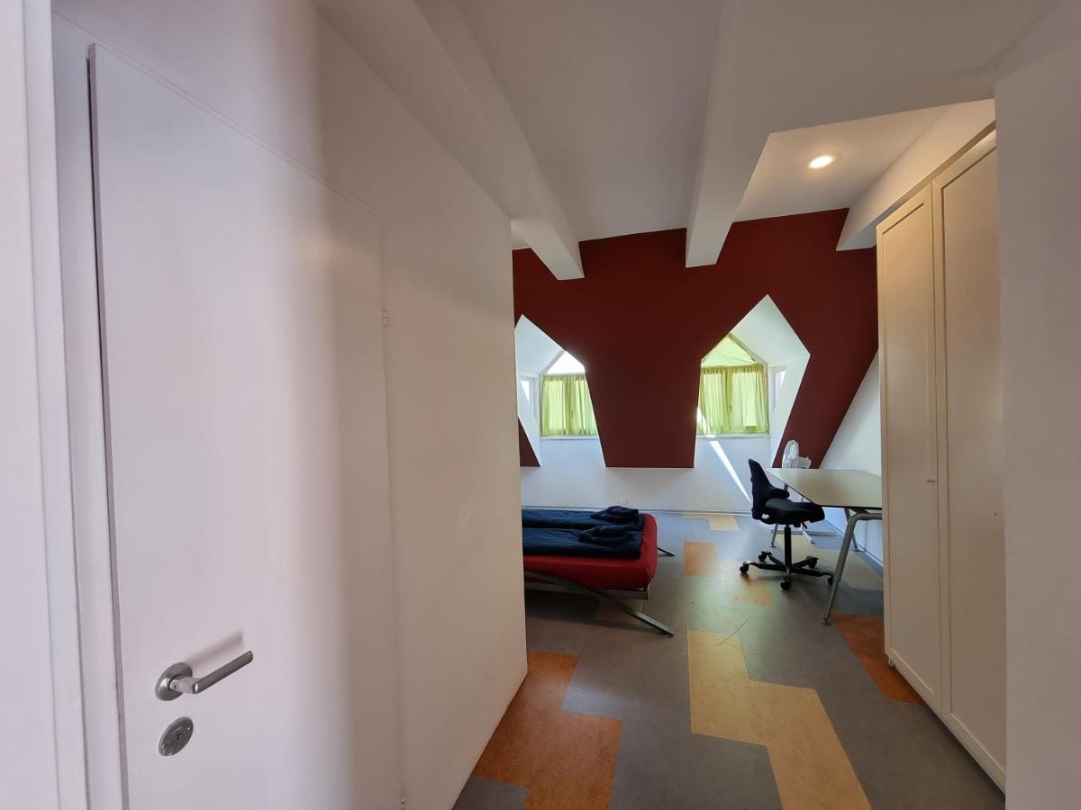 Alina's Apartment *