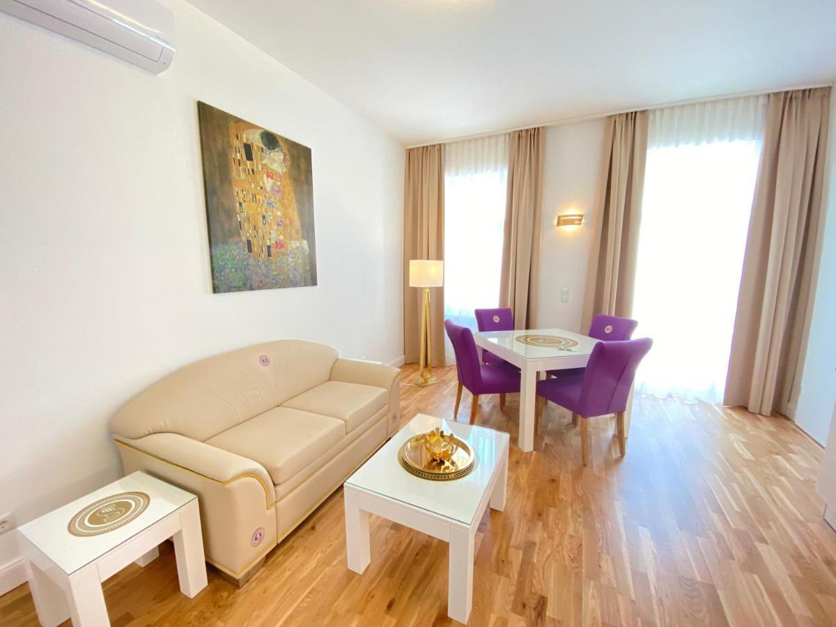 Steiner Residences Nestroyplatz *