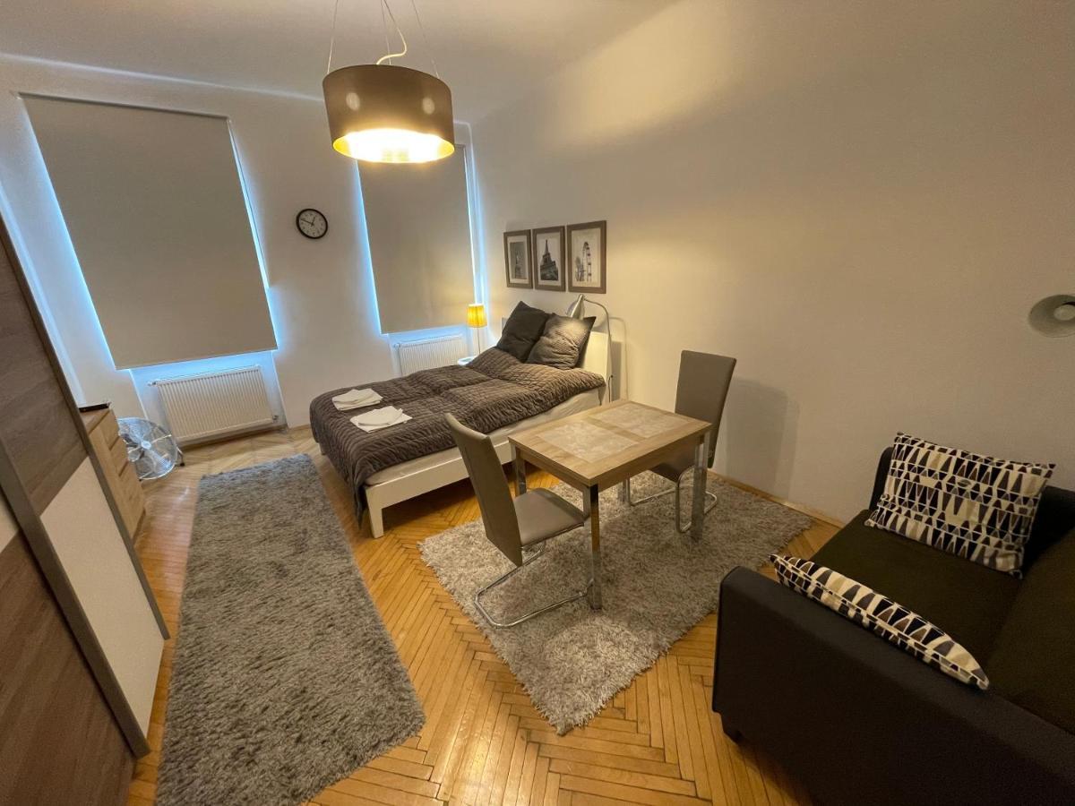 Charmante Altbauapartments Apostelgasse * Vienna