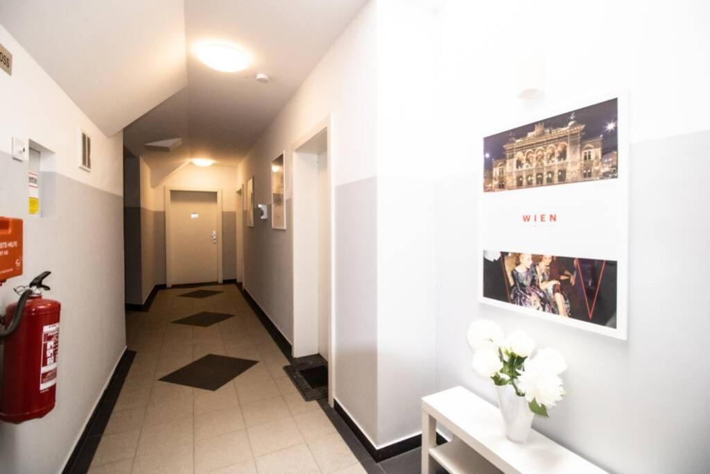 Apartment Sunny & Cozy Penthouse With Balcony L Dg4'14 *