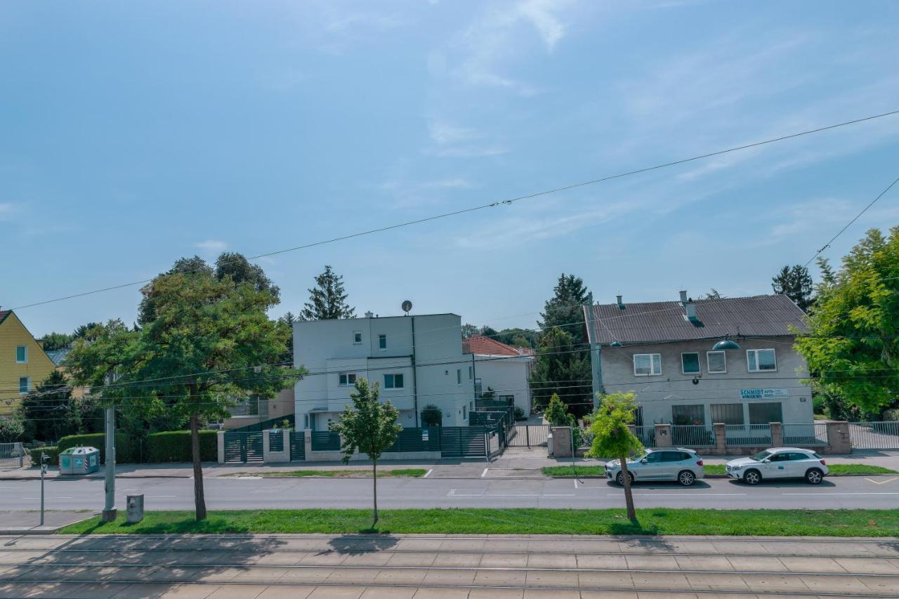 Maureen Lovely 2 Bedroom Unit With Community Pool Apartment Wien