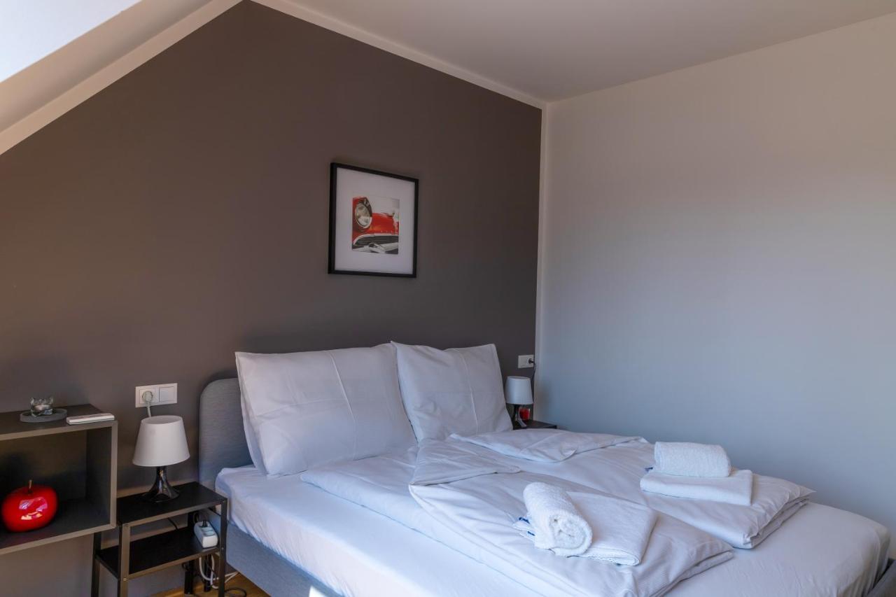 Maureen Lovely 2 Bedroom Unit With Community Pool Wien