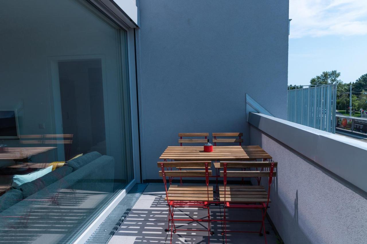Apartamento Maureen Lovely 2 Bedroom Unit With Community Pool