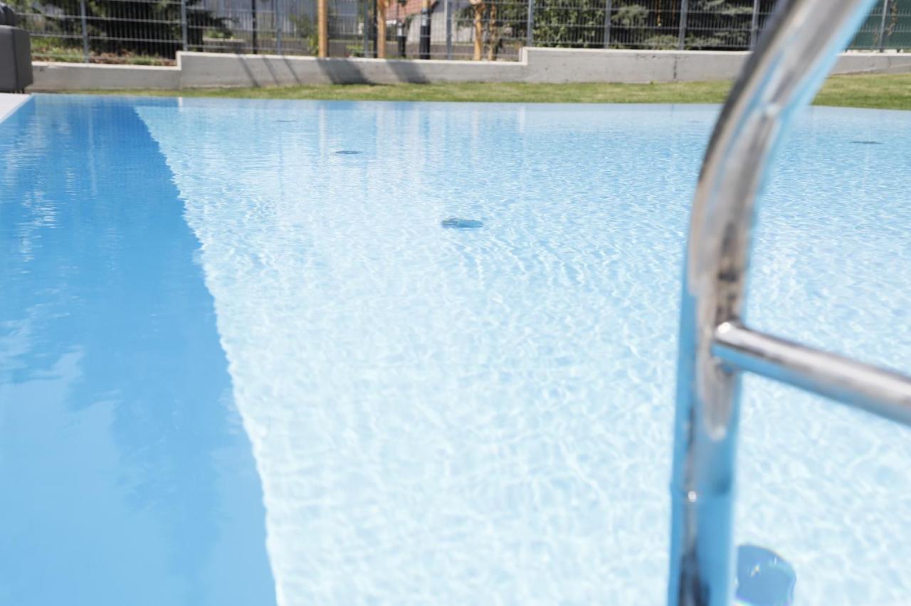 Maureen Lovely 2 Bedroom Unit With Community Pool Wien