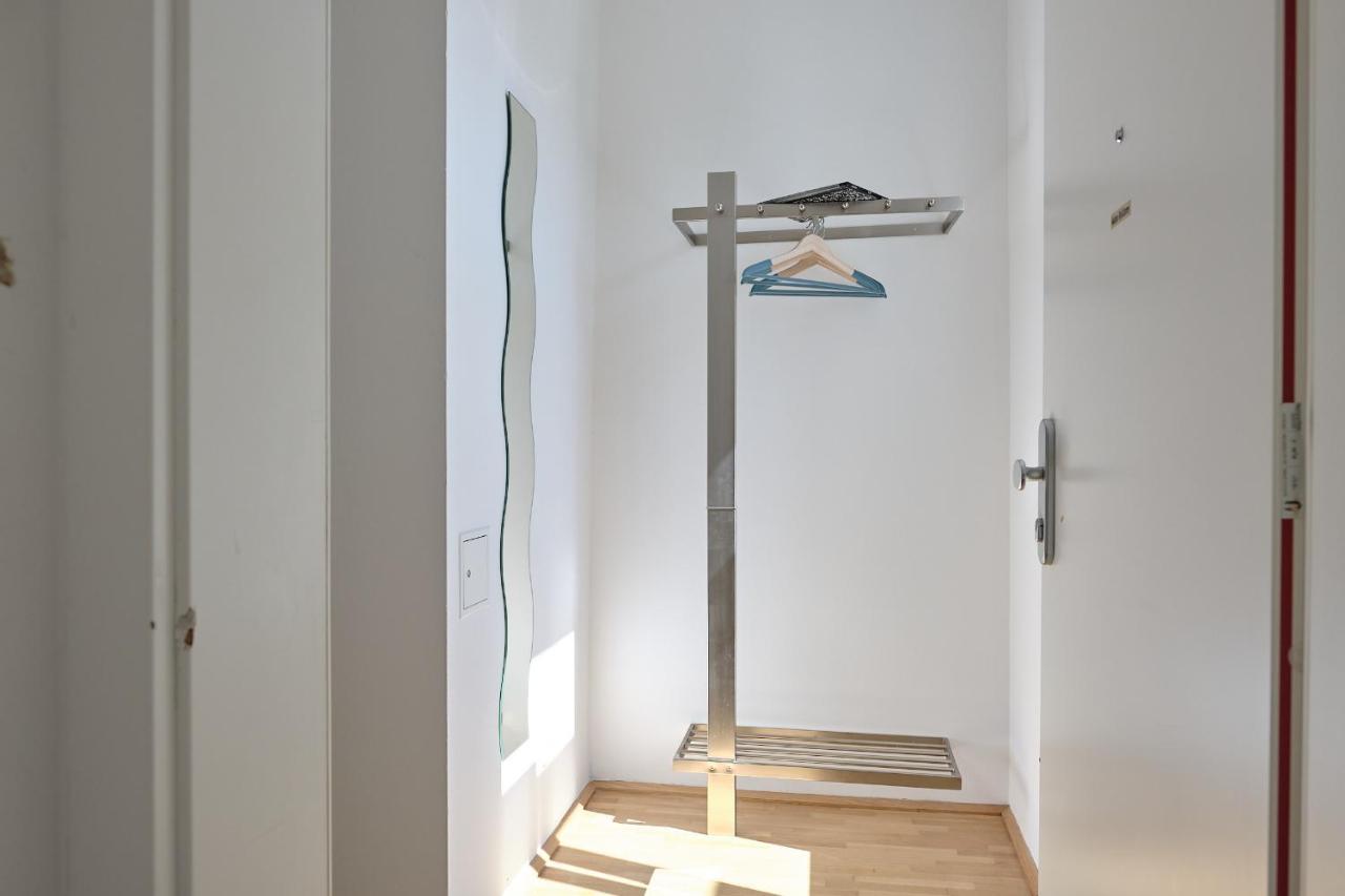 Experience Apartment *