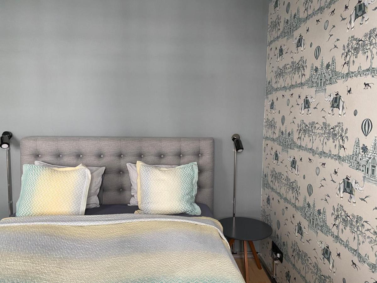 Apartment Centre Serviced