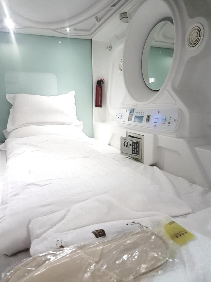 Simple Apt - 8 Bed Is Having No Kitchen Apartment Vienna
