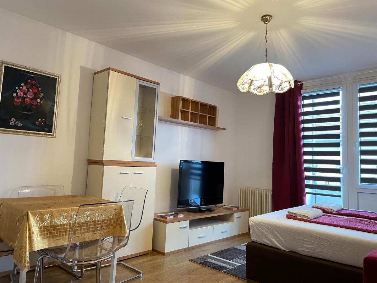 Apartment Rh *