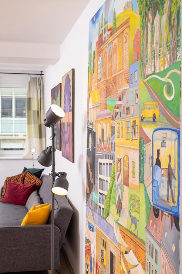 Art Karlsplatz By Ichbucheat Apartment Vienna