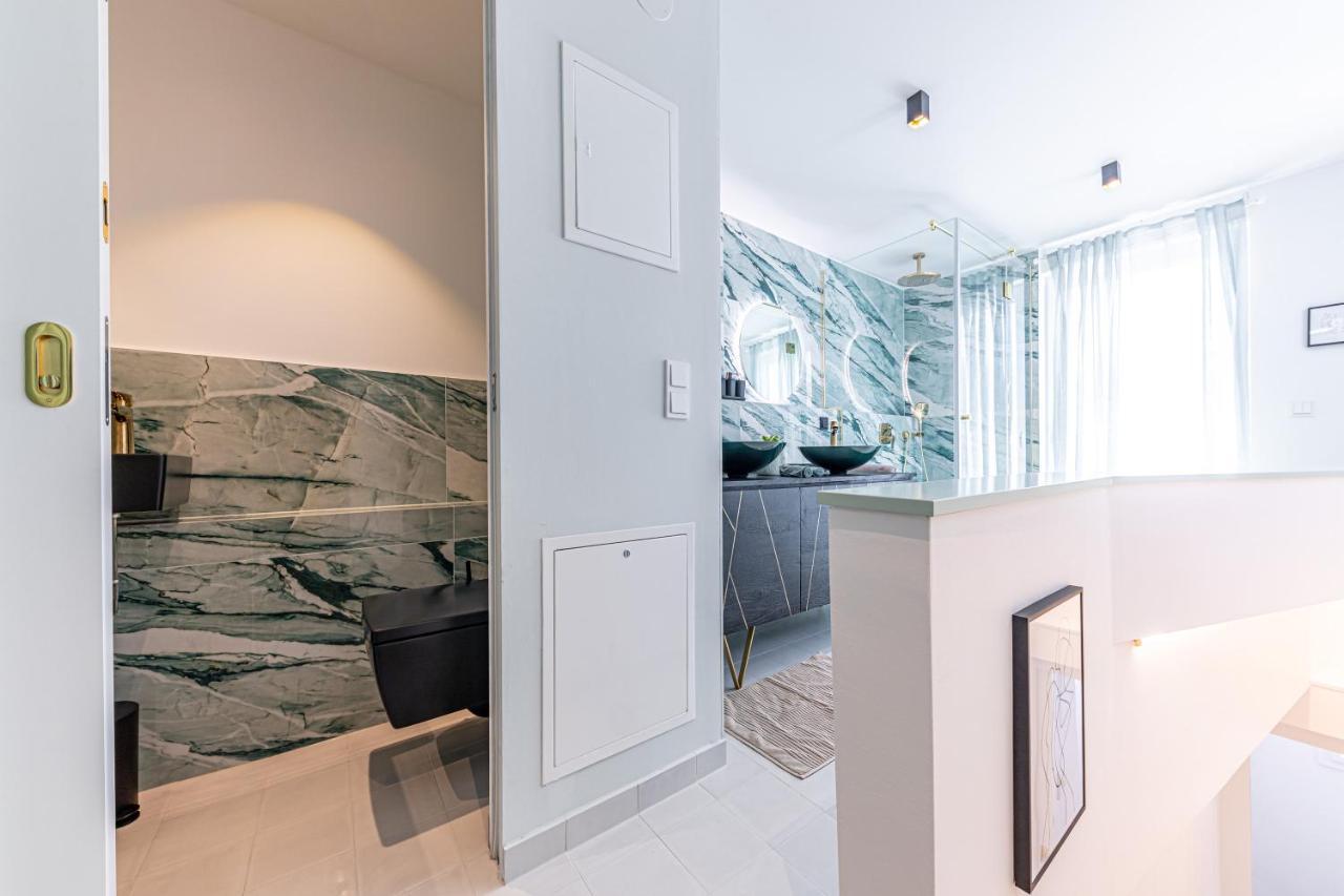 D&v Living Apartment *