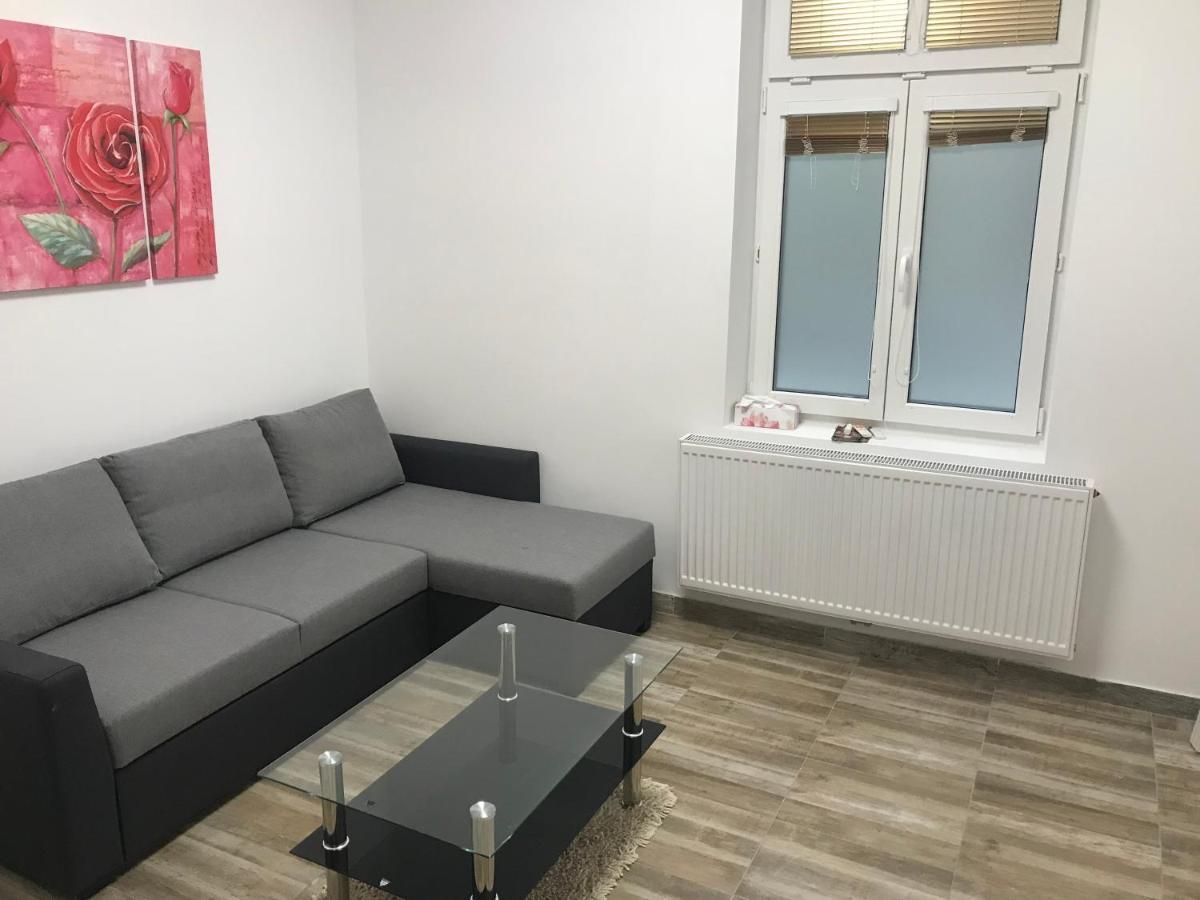 Apartment Center *