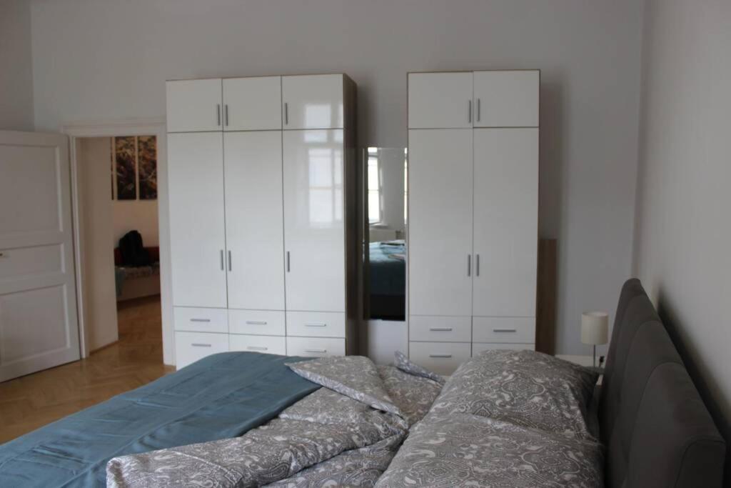 Apartment Wunderschöne Altbauwohnung In Zentraler Lage Wien