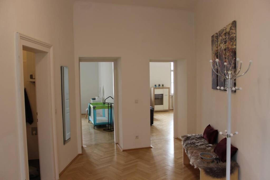 Wunderschone Altbauwohnung In Zentraler Lage Apartment *
