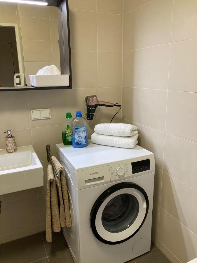 Superior & Rooftop Pool Apartment Vienna