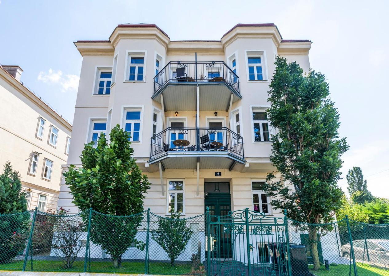 Apartment Imperial Schonbrunn Vienna