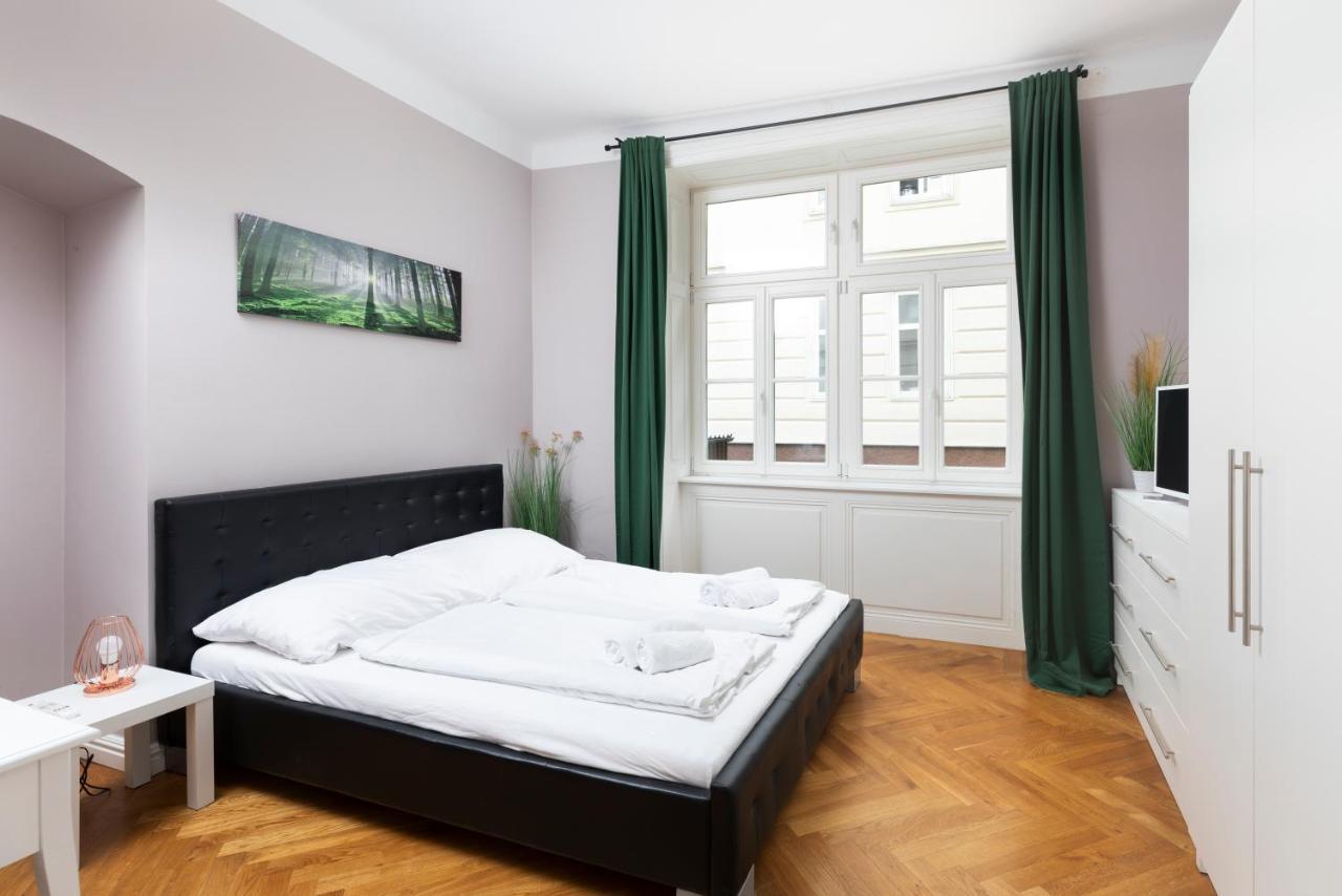 Apartment Imperial Schonbrunn *