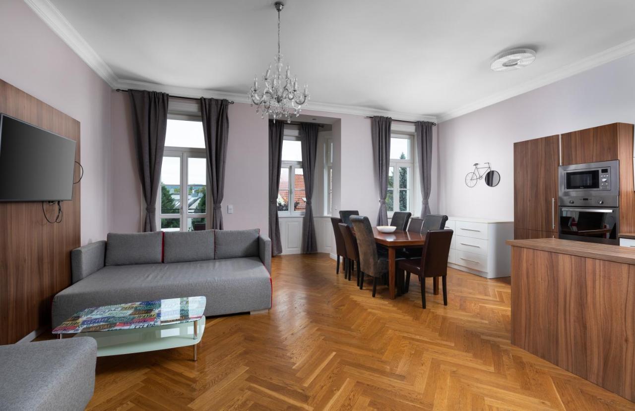 Imperial Schonbrunn Apartment *