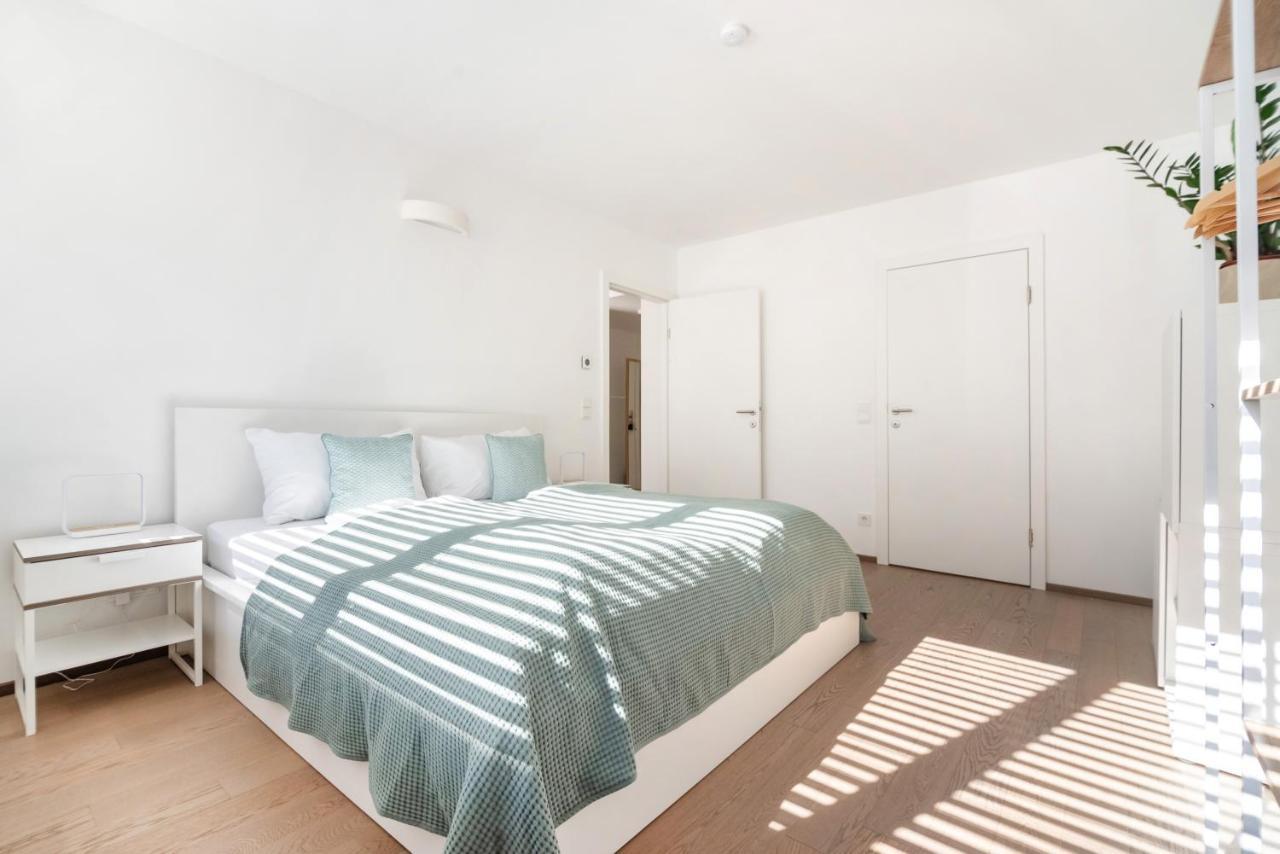 Immersed Into Vienna's Life And Yet A Retreat, Minimum 30 Nights Apartment *