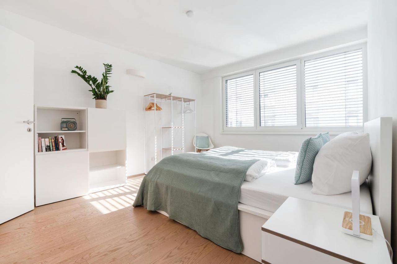 Immersed Into Vienna's Life And Yet A Retreat, Minimum 30 Nights Apartment