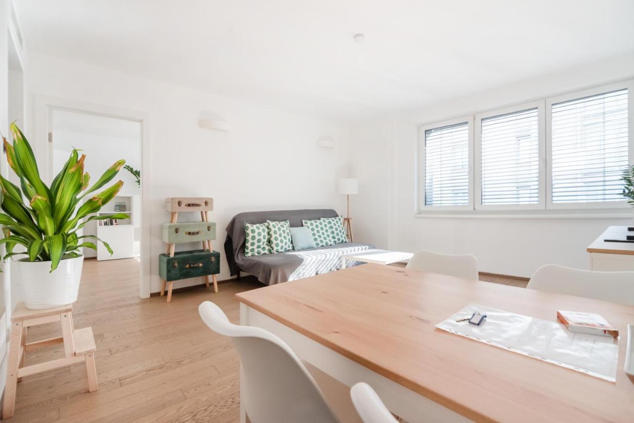 Immersed Into Vienna's Life And Yet A Retreat, Minimum 30 Nights Apartment *