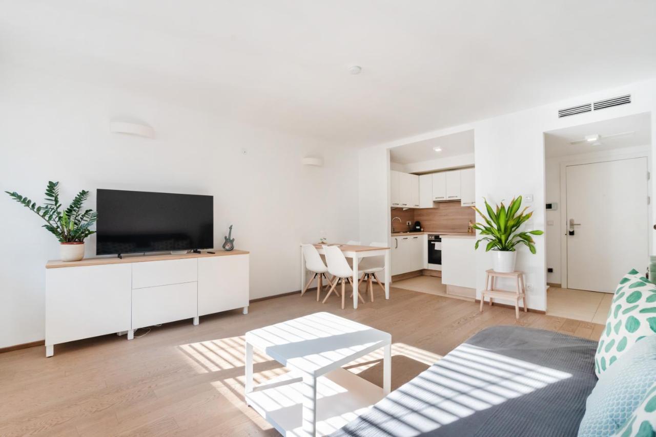 Apartment Immersed Into Vienna's Life And Yet A Retreat, Minimum 30 Nights *