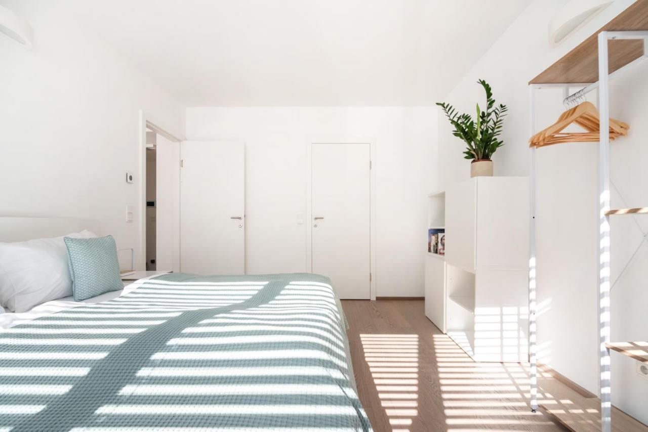 Immersed Into Vienna's Life And Yet A Retreat, Minimum 30 Nights Apartment Vienna