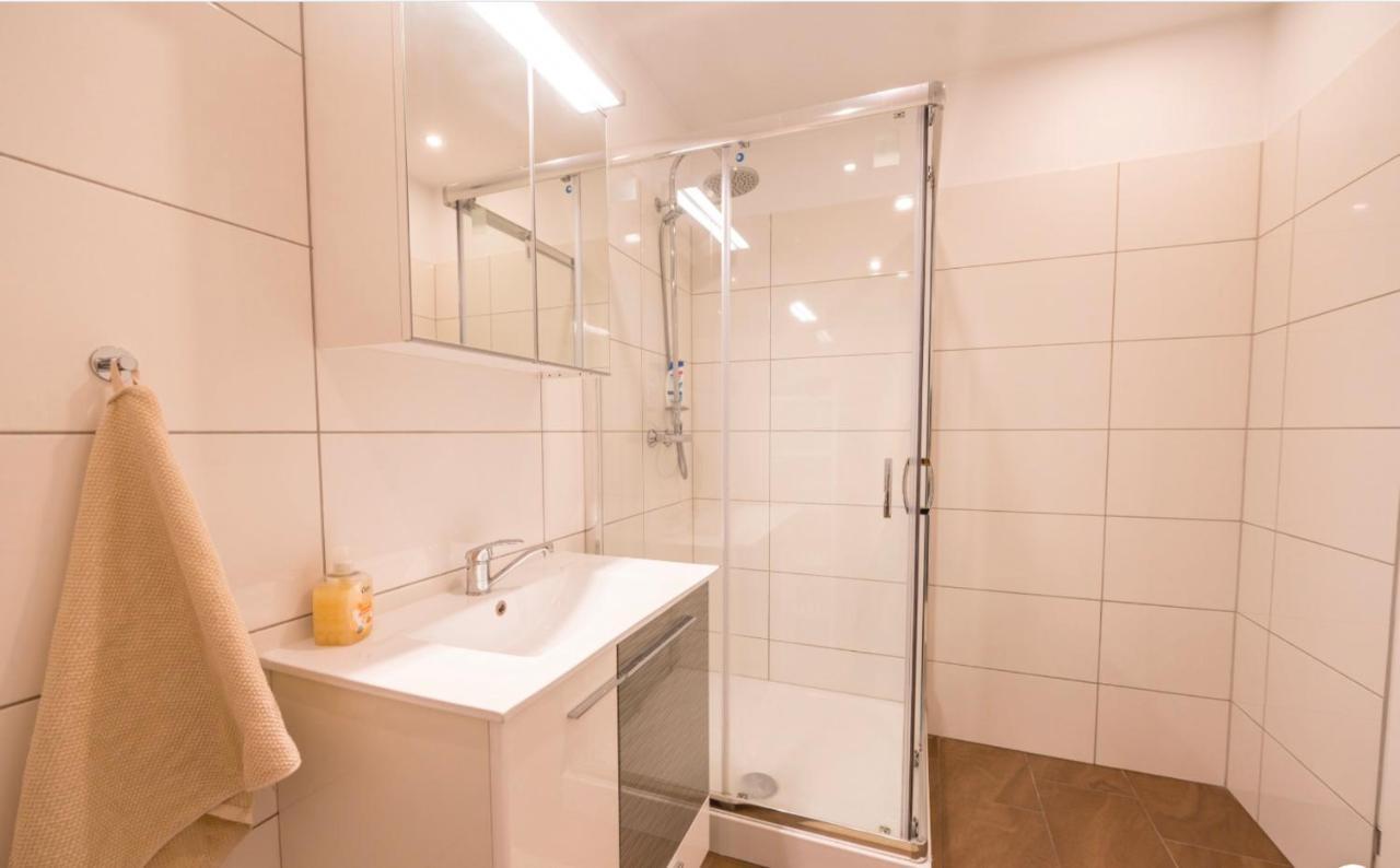 Sunny Penthouse L Dg1'14 *