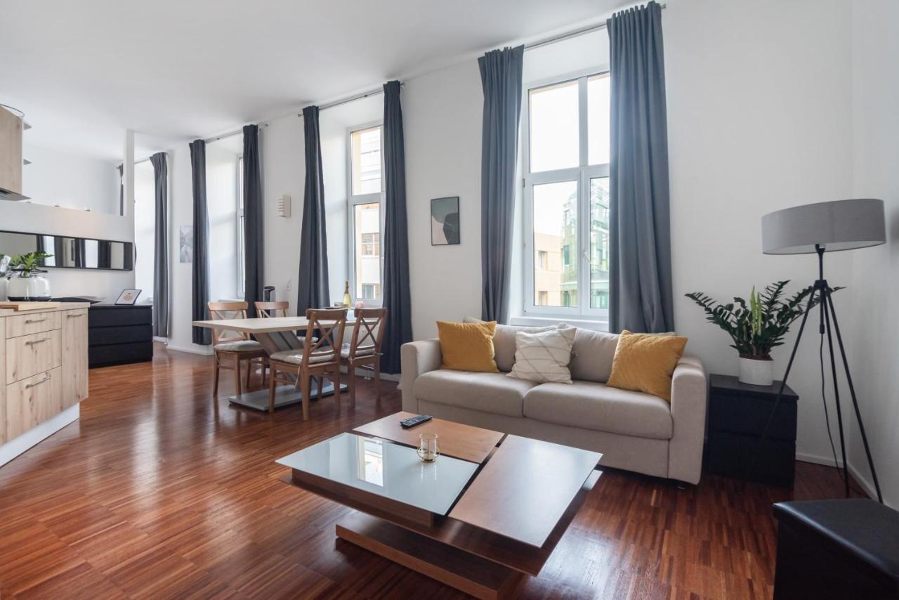 Cozy And At The Belvedere Apartment Vienna