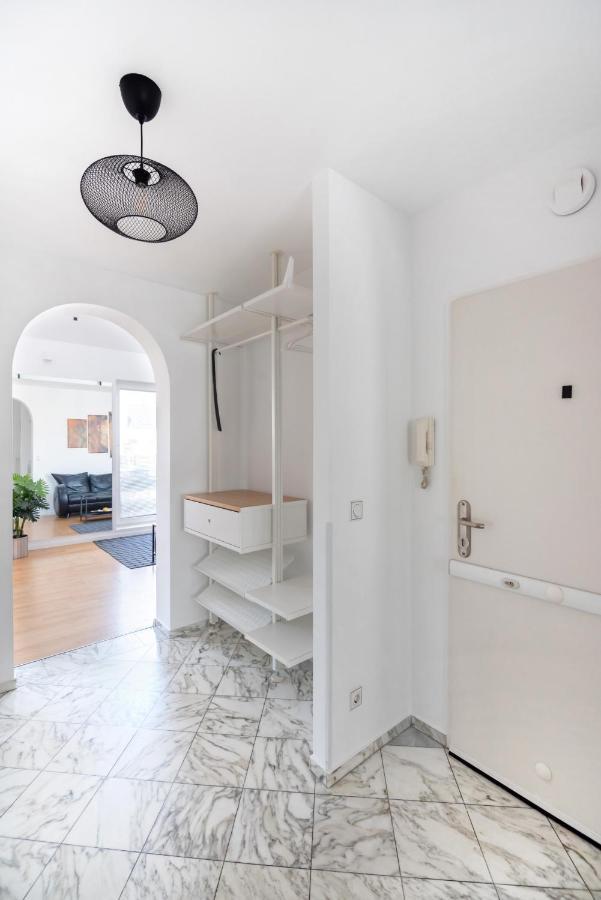 Roof With Terrace, Parking And Ac Apartment Vienna