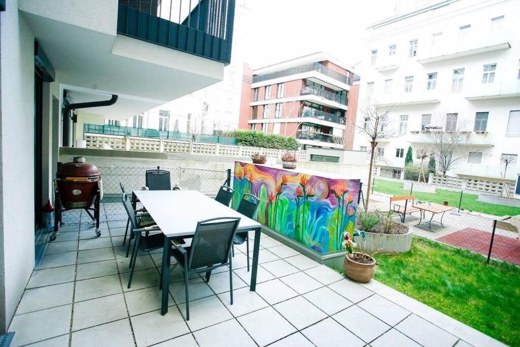 On Karlsplatz Apartment
