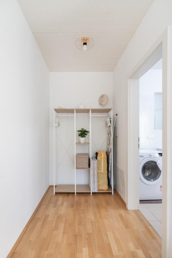 Apartment Helles, Neues Dg Mit Blick Zum Donauturm