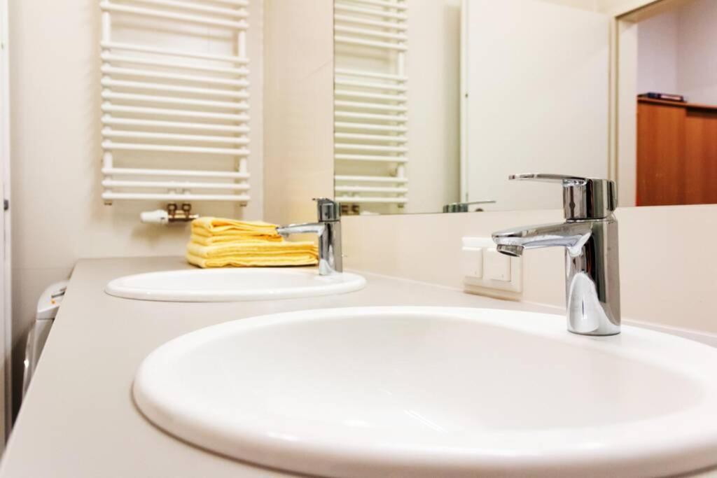 New, Quiet Flat Next To U1, Vic, Shopping Mall,... Wien