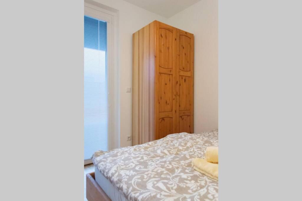 New, Quiet Flat Next To U1, Vic, Shopping Mall,... Wien