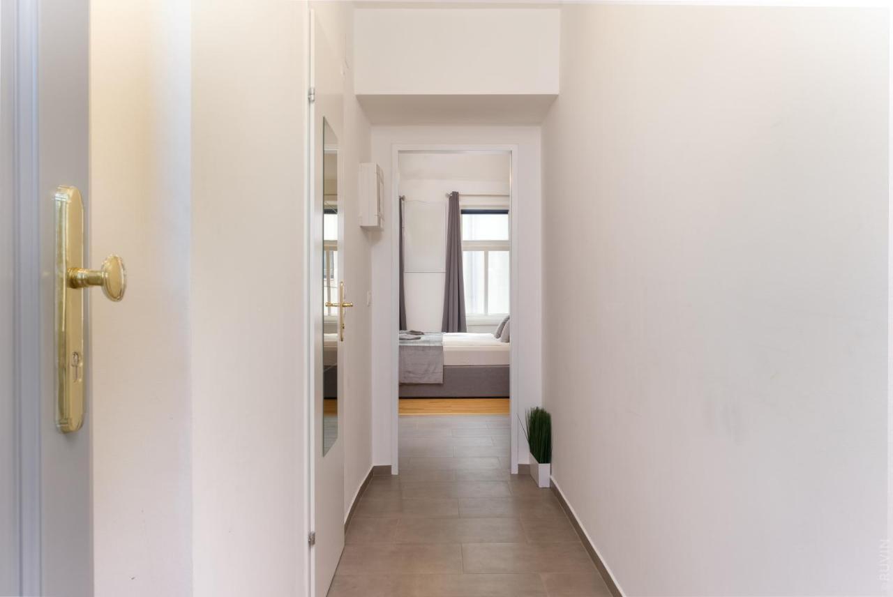 With Netflix, Two Min To Hauptbahnhof, 12 Apartment Wien