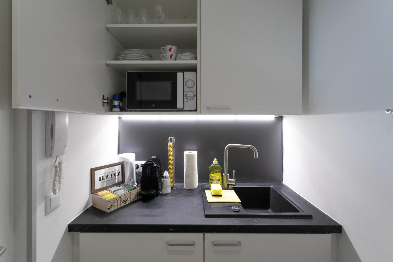 Apartment, Modern Und Neu Renoviert Apartment *
