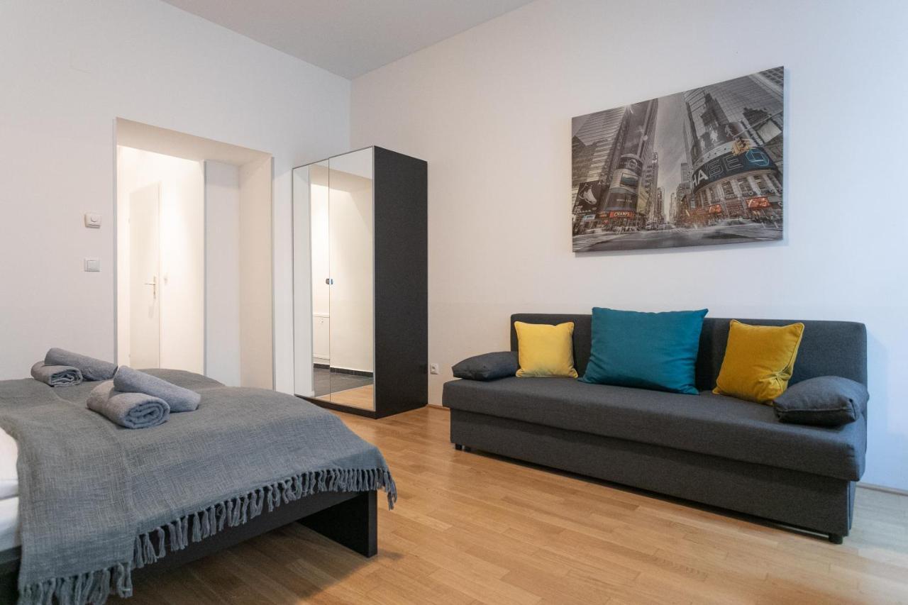 Apartment, Modern Und Neu Renoviert Vienna
