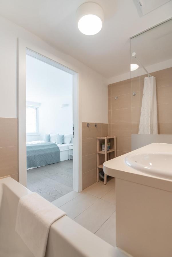 Immersed Into Vienna's Life And Yet A Retreat, Minimum 30 Nights Apartment