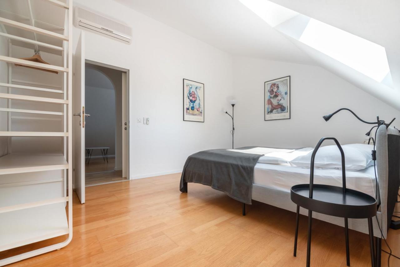 Roof With Terrace, Parking And Ac *