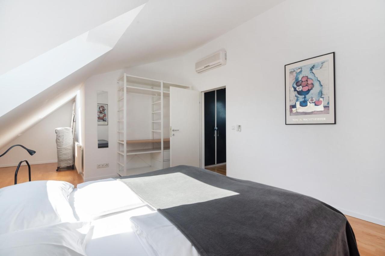 Apartment Roof With Terrace, Parking And Ac