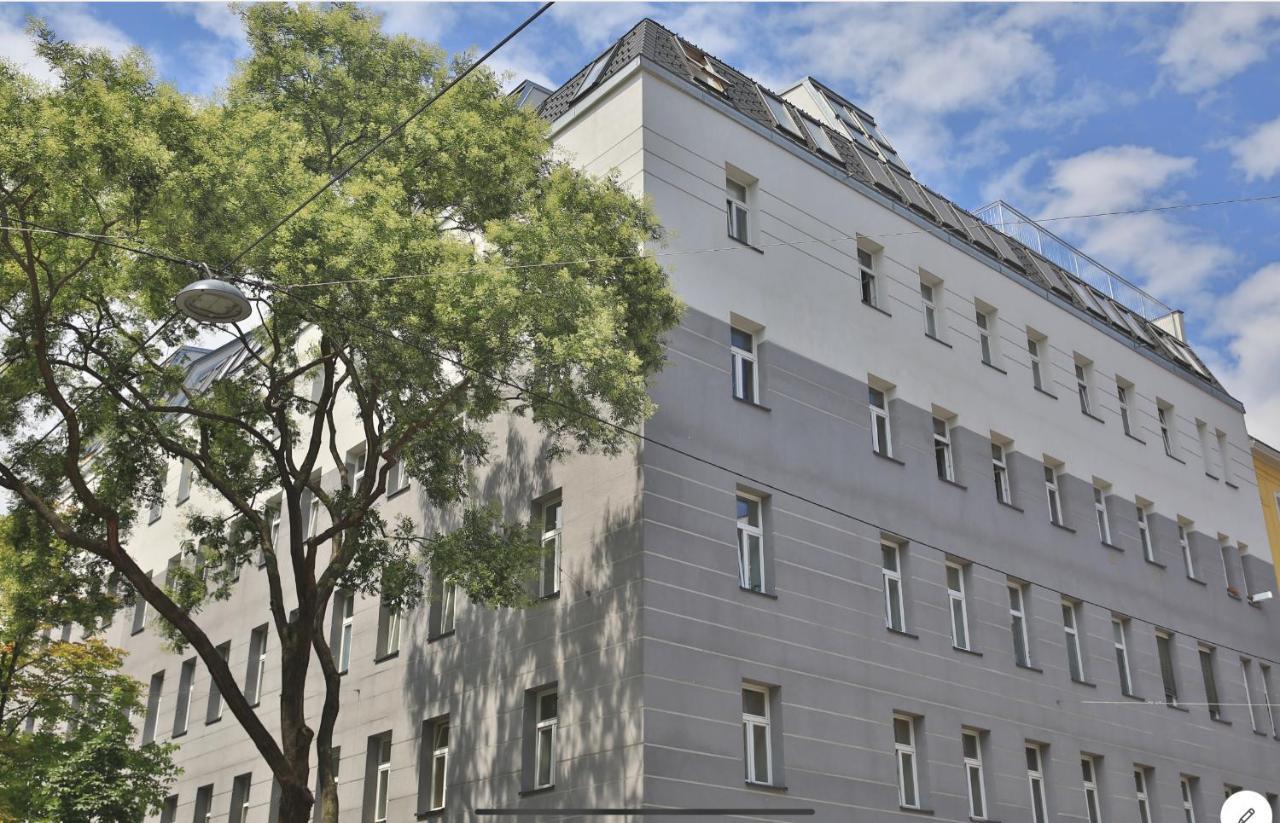 Sunny Penthouse L Dg1'14 *