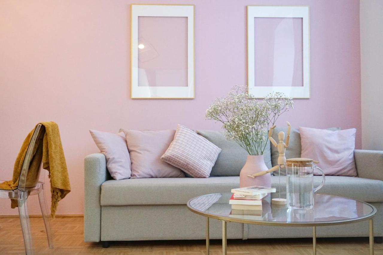 Vibrant Design - Full Kitchen - Wi-fi - 18 Mins To Centre