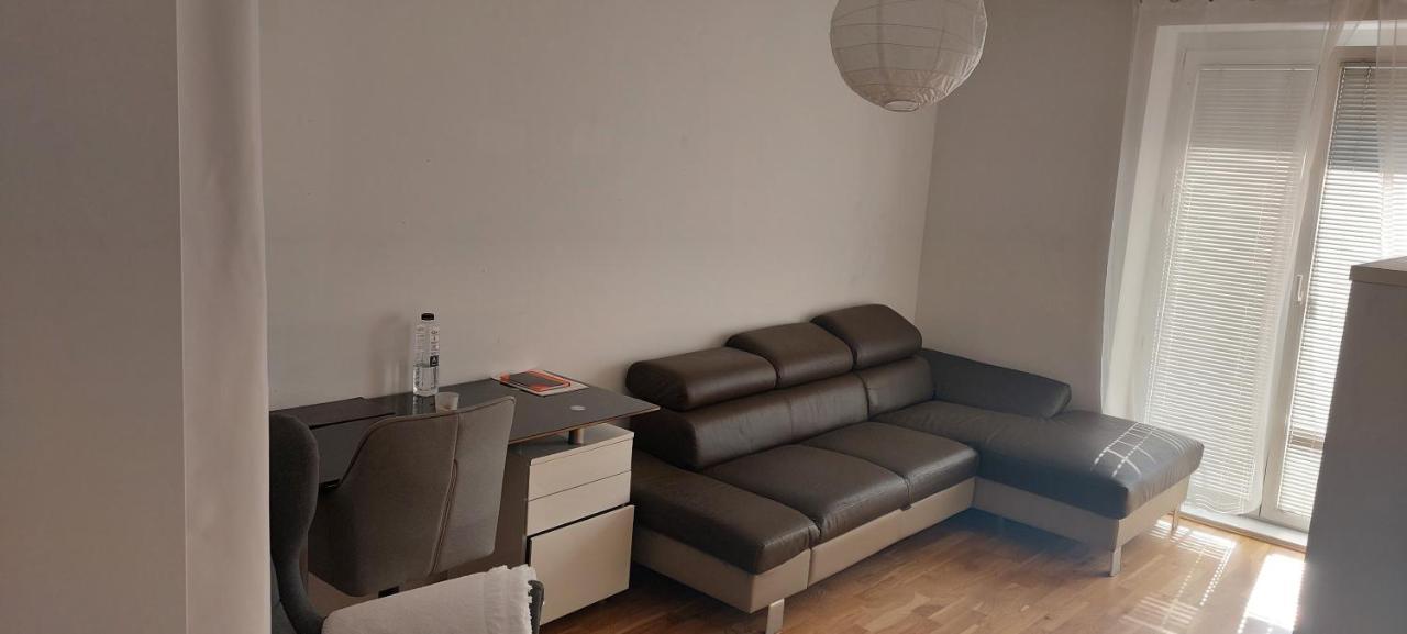 Schone Mit Balkon