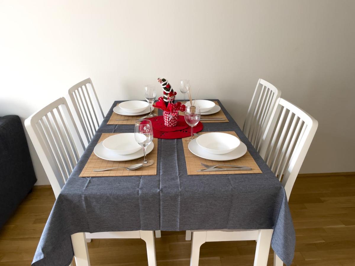 Modern & Sunny 52m2 With Balcony & Fast Wifi * Wien