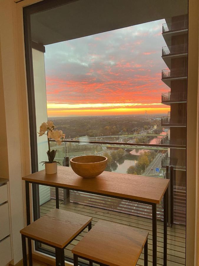 Appartamento Triiiple Level 22 Mit Balkon Und Tiefgarage Vienna
